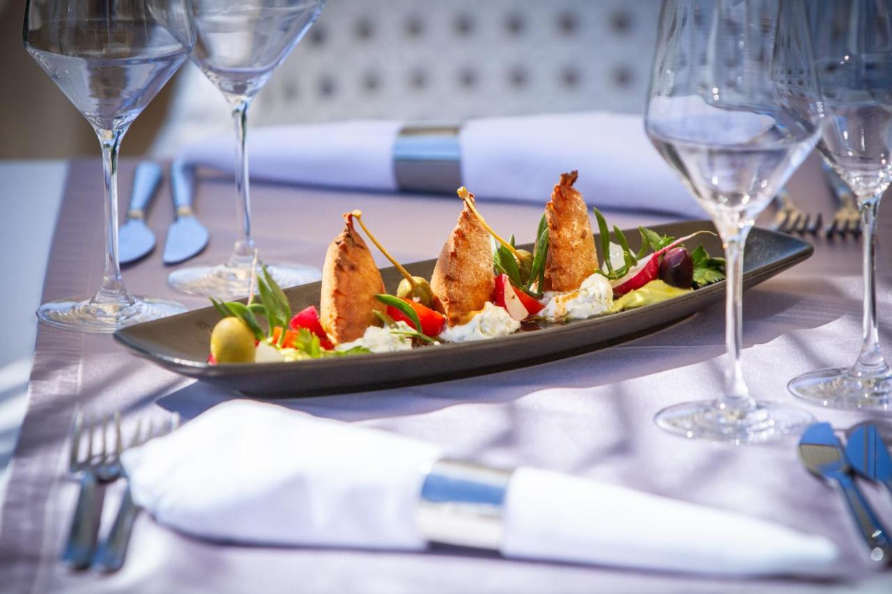 Boutique Hotel Life Rogoznica  Bagian luar foto
