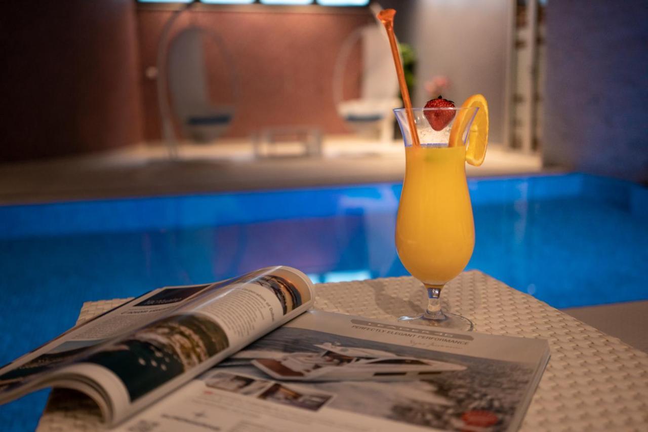 Boutique Hotel Life Rogoznica  Bagian luar foto