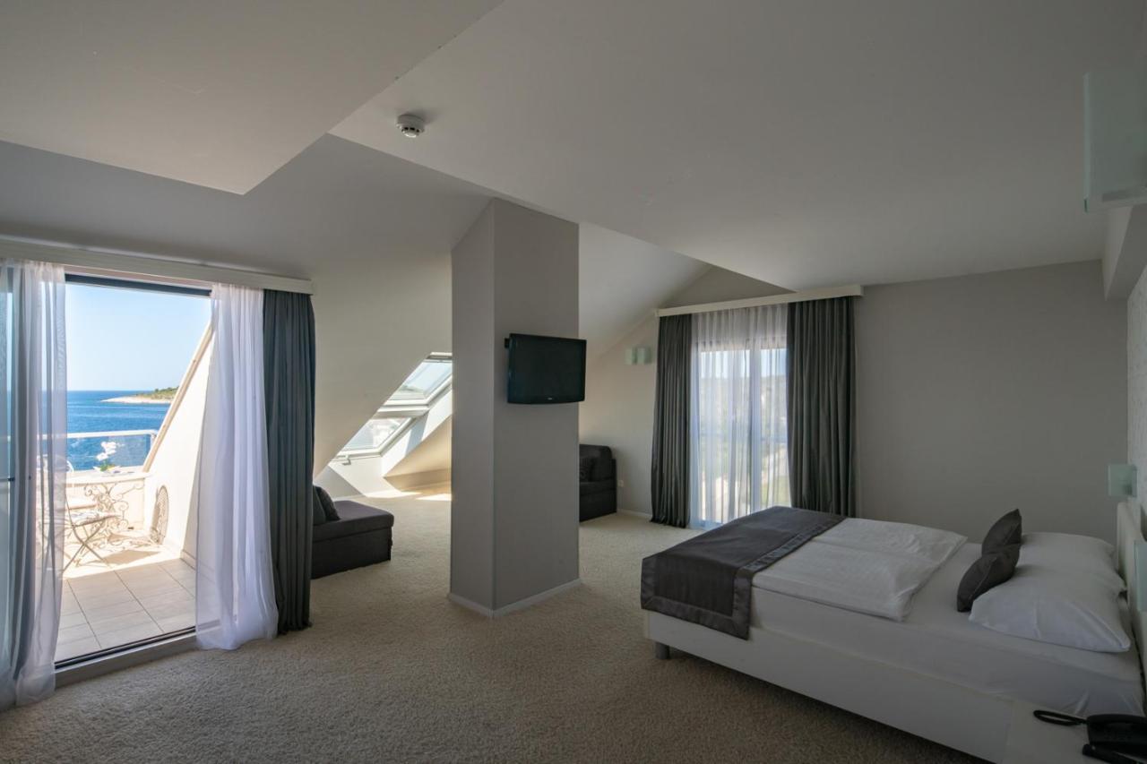 Boutique Hotel Life Rogoznica  Bagian luar foto