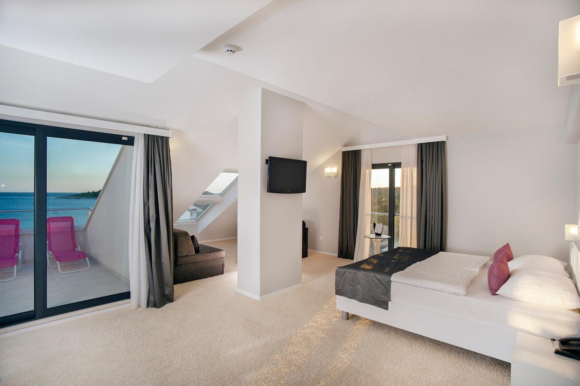 Boutique Hotel Life Rogoznica  Bagian luar foto