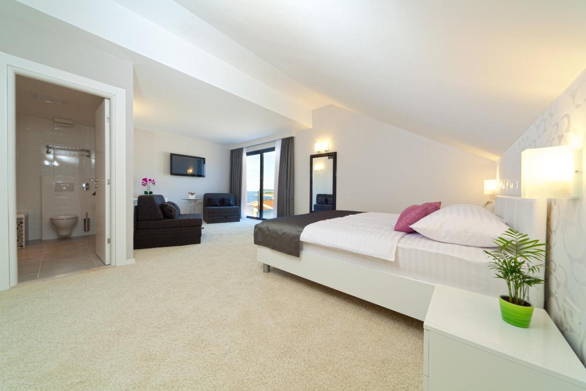 Boutique Hotel Life Rogoznica  Ruang foto