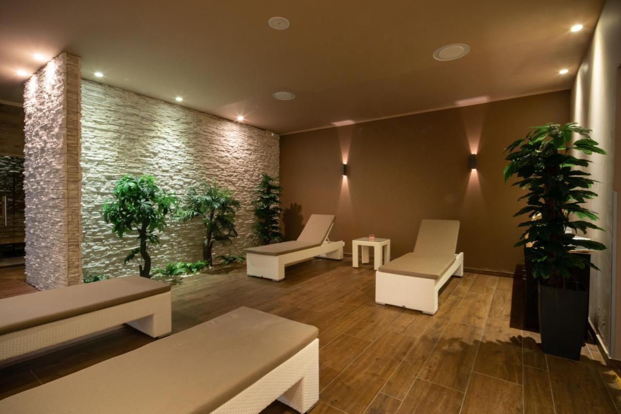 Boutique Hotel Life Rogoznica  Bagian luar foto